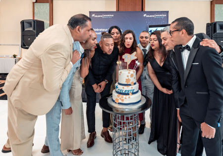Coupe du gâteau des 10 ans de CELESTE Mauritius